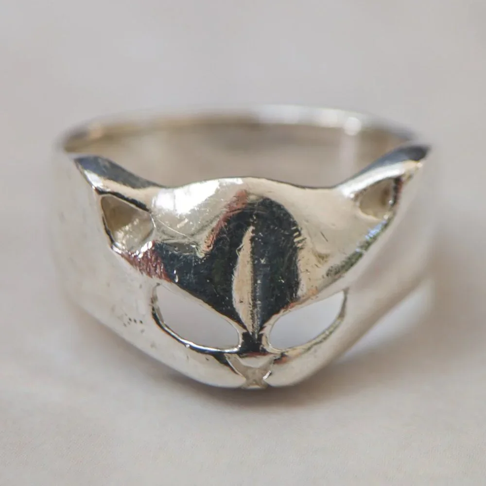 Sterling Silver Cat Mask Ring – Open Eyes, Size 5.5, 3.45 g